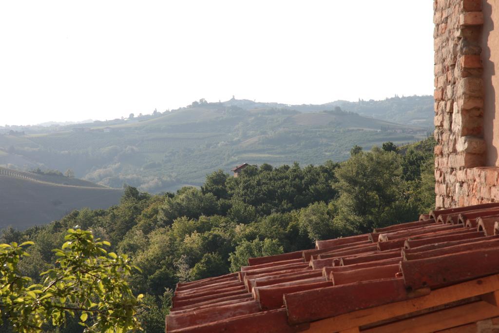 B&B Acaso Serralunga d'Alba Exterior photo